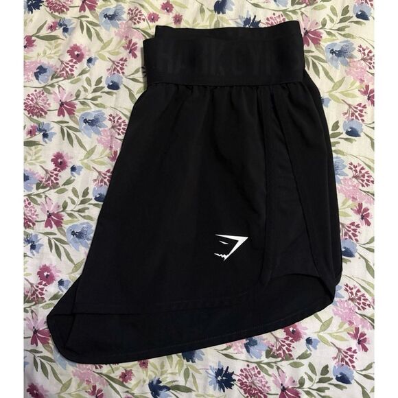 Gymshark black training loose fit shorts - Picture 6 of 8